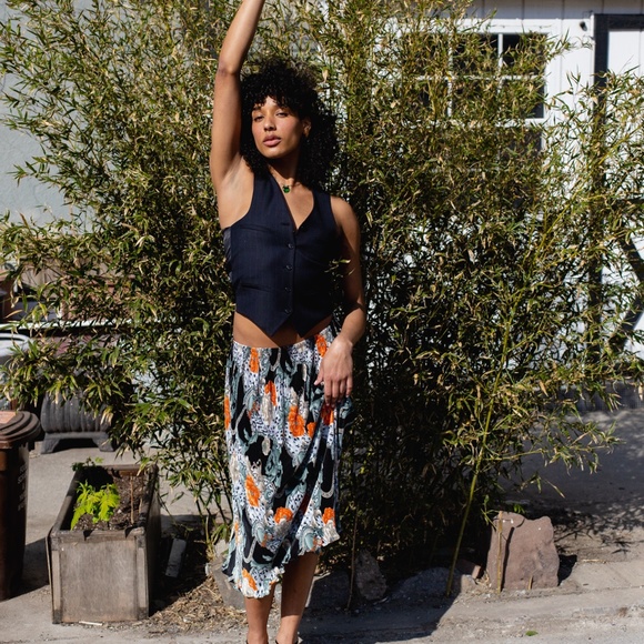 Vest - Picture 3 of 7